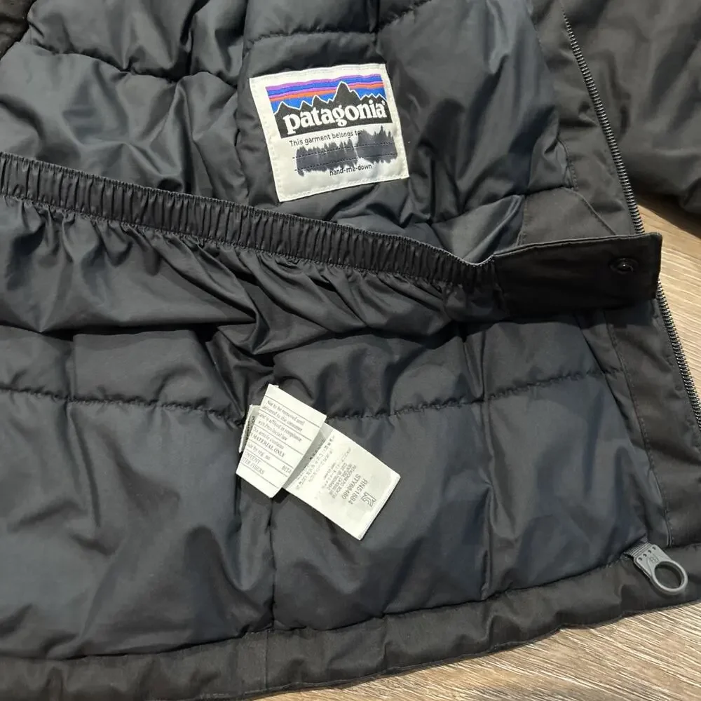 Patagonia Snowshot Jacket Boys Small 7-8 Black with hood Style68480 Fall 2022.